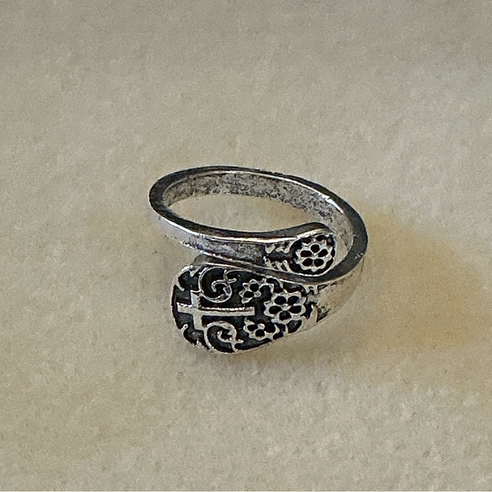 Cross adjustable Wrap Ring